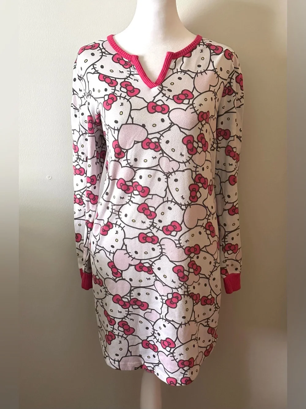 Sanrio | Intimates & Sleepwear | Hello Kitty Pink White Sleep Dressgown ...